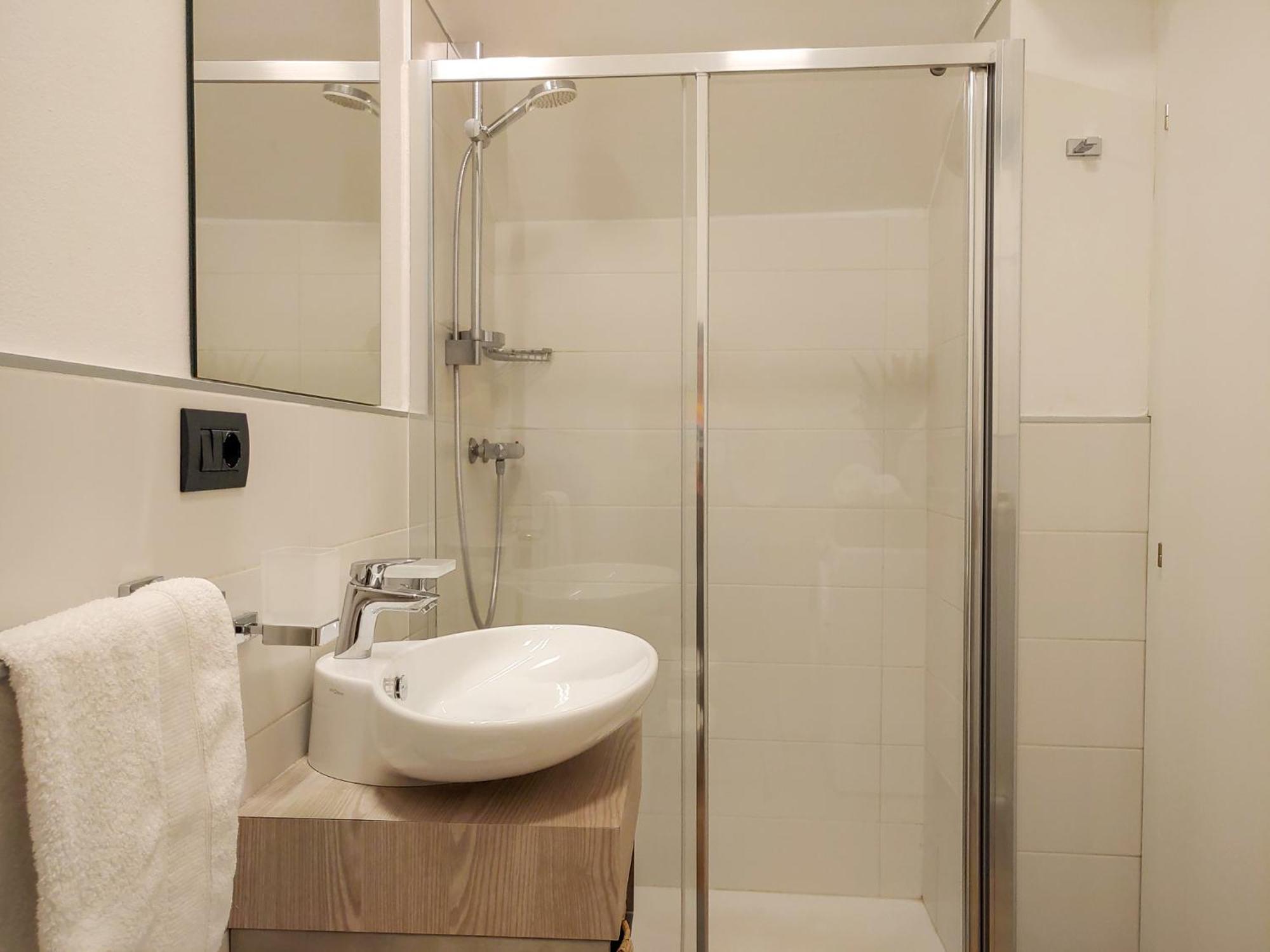 Dascio Emotion Ferienwohnung Mit Terrasse Am See Εξωτερικό φωτογραφία